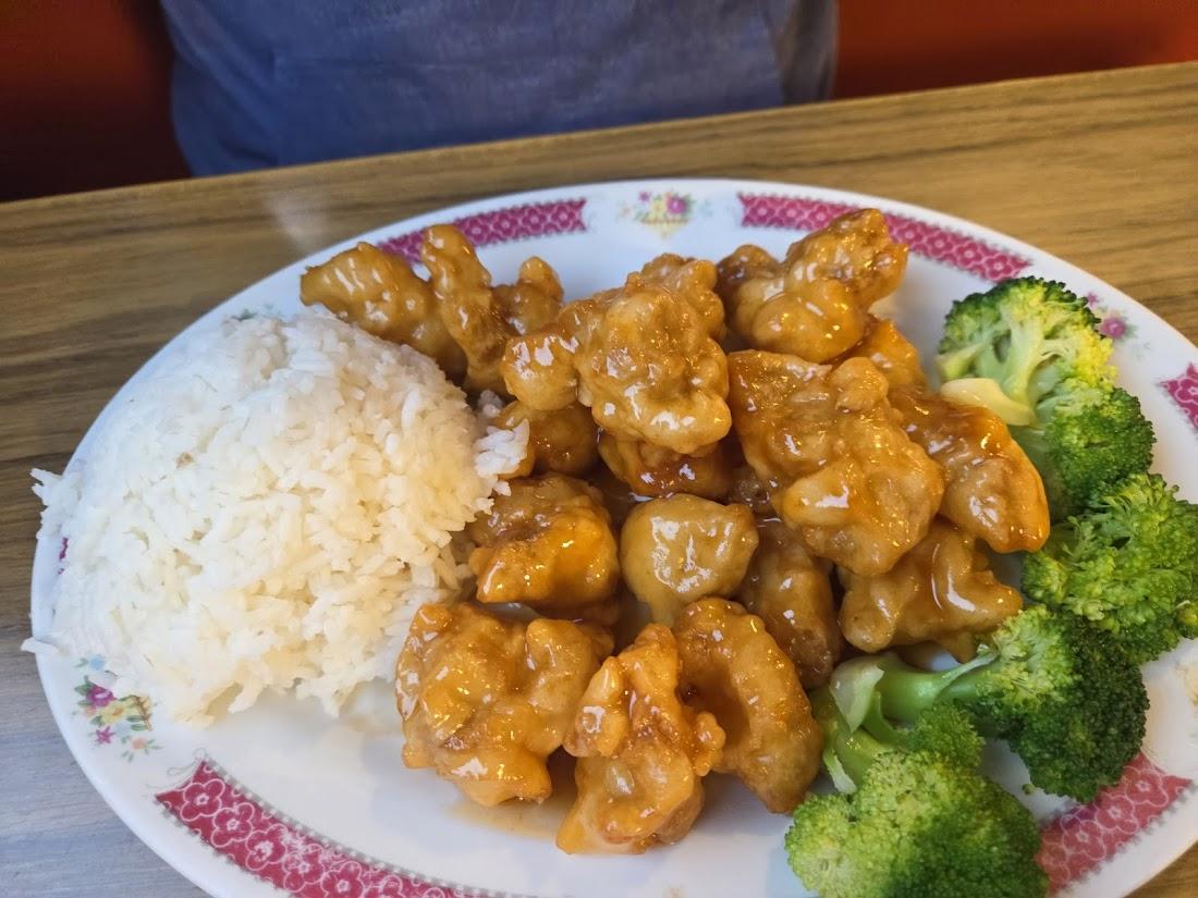 Chin's Cafe